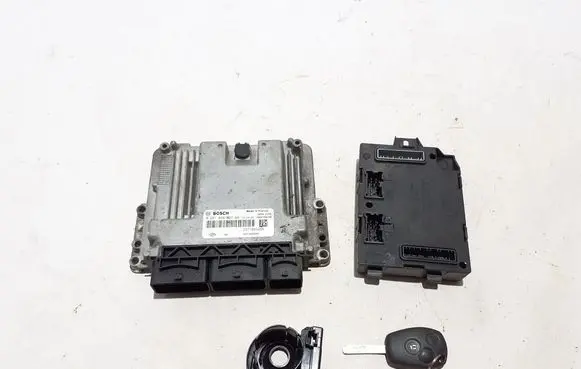 Opel Vivaro Engine ECU kit and lock set 