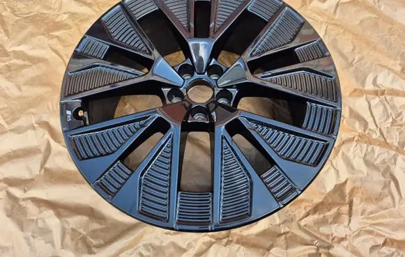 Audi e-tron R21 alloy rim 4KE601025AE