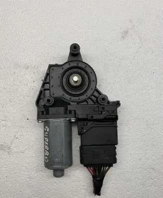 Skoda Superb B5 (3U) Rear window lifting mechanism without motor 3U0959812