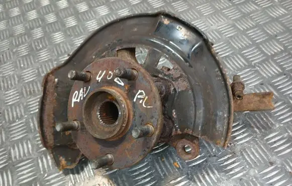 Toyota RAV 4 (XA30) Front wheel hub spindle knuckle