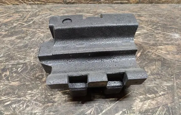 Fiat 500X Rear bumper foam support bar 52026315