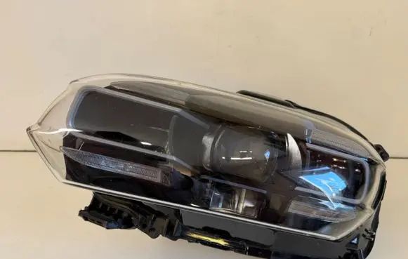 Porsche Taycan 9J1 Headlight/headlamp 9J1941031H 1140E330005 135700177850