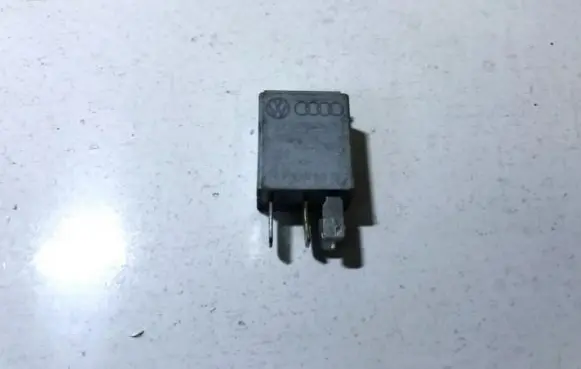Volkswagen Golf V Other relay 1k0951253 0332011100