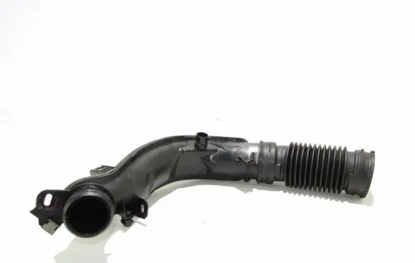 Peugeot 3008 I Intercooler air channel guide M06021A152