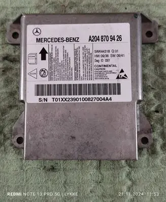 Mercedes-Benz C W204 Airbag control unit/module A2048709426 5WK44318