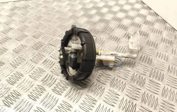Mercedes-Benz E W211 In-tank fuel pump 1582881000