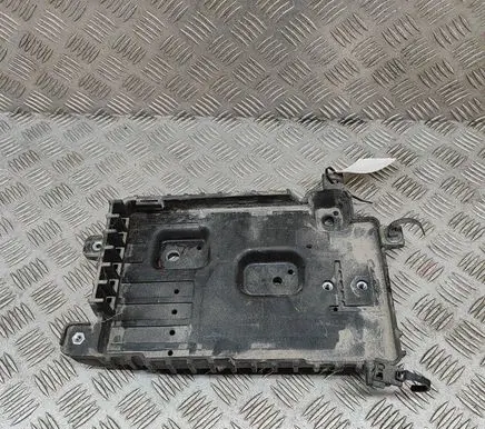 Battery box tray
