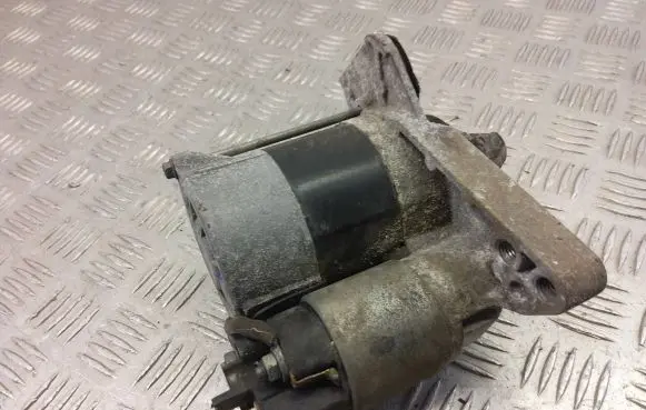 Renault Captur Starter motor