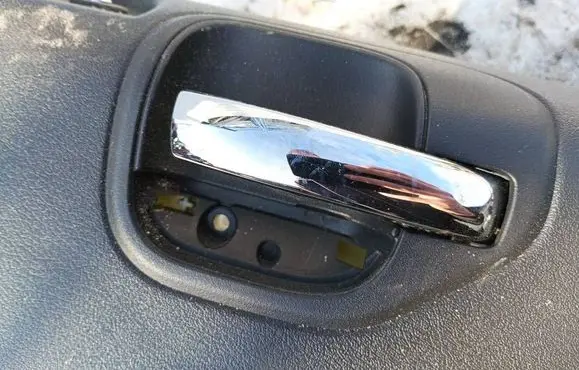 Jeep Compass Rear door interior handle