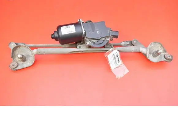 Toyota Corolla Verso E121 Front wiper linkage and motor 851100F020