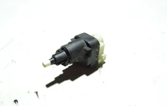 Volkswagen PASSAT B5.5 Brake pedal sensor switch 1K2945511C