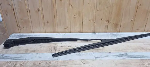 Honda Civic Front wiper blade arm