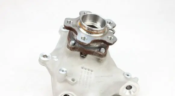 BMW 4 G22 G23 G24 G26 Front wheel hub 6899175