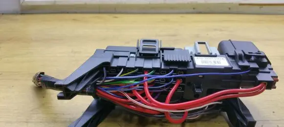 Volvo S60 Fuse module 31300188 31300189 6G9T14B192CA