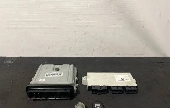 BMW 5 F10 F11 Engine ECU kit and lock set 8517172 9282116