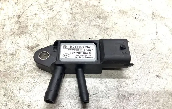 Nissan Qashqai Exhaust gas pressure sensor 0281006252 227702184R