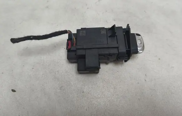 Audi Q5 SQ5 Ignition lock 8K0909131D