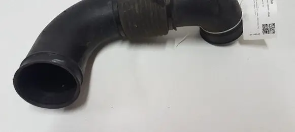 KIA Sorento Air intake hose/pipe