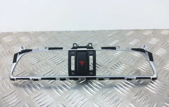 Mazda 6 Hazard light switch GHP955725 GKL1664H0 3183T2
