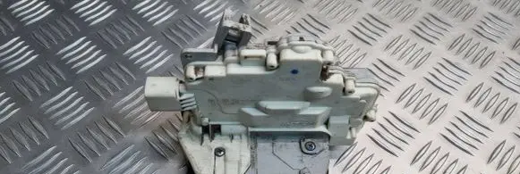 Audi A4 S4 B7 8E 8H Rear door lock 8E0839015AA