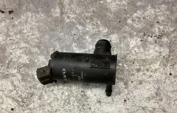 Volvo V70 Windscreen/windshield washer pump 9169611 0602103950