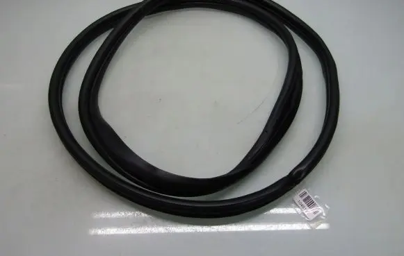 Honda HR-V Rear door rubber seal (on body) 
