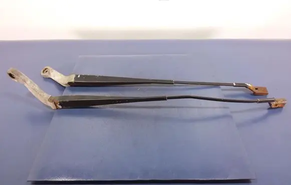 Fiat Ducato Front wiper blade arm