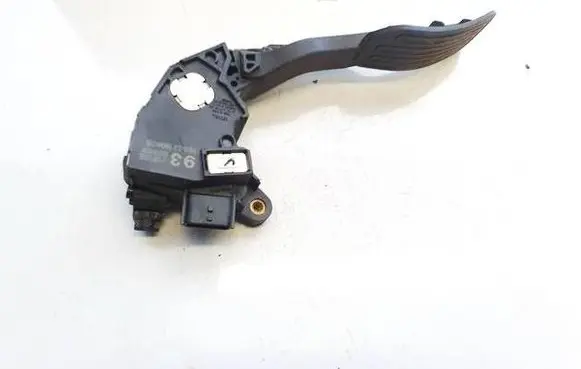 Nissan Leaf I (ZE0) Accelerator throttle pedal 9321915b 180021hm0b