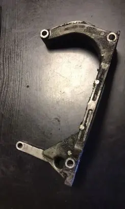 Audi A4 S4 B5 8D Gearbox mounting bracket 050199307