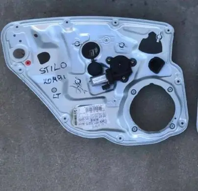 Rear door window regulator with motor
