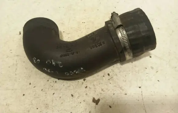 Volvo V70 Intercooler hose/pipe 30751920