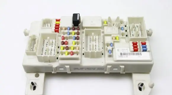Ford C-MAX II Fuse module 7M5T14A073CF