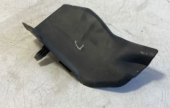 Peugeot Expert Wiper trim 9811020077