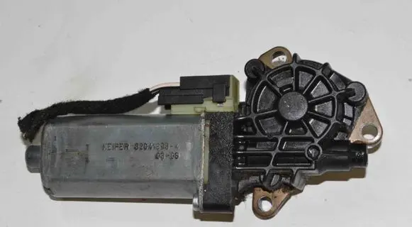 Mercedes-Benz CLS C219 Seat adjustment motor 0390203002