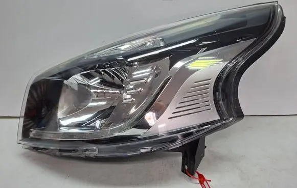 Renault Trafic III (X82) Headlight/headlamp S27647355 260609947R