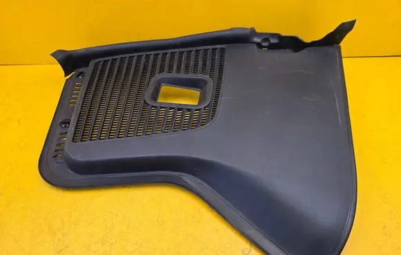 Mercedes-Benz GLC C253 Wiper trim A2538305000