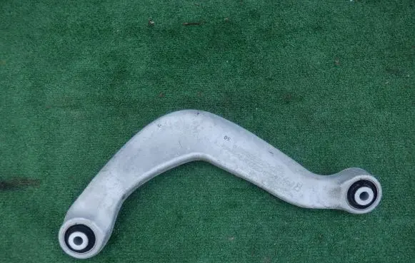 Volkswagen Golf VII Rear control arm 8K0505324H