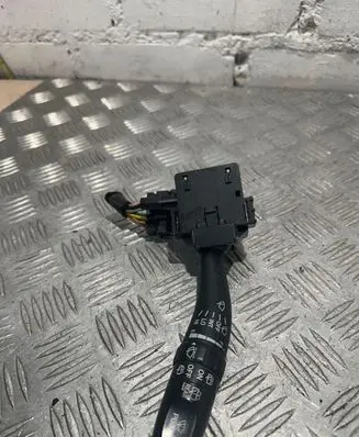 Hyundai Santa Fe Wiper control stalk 202004726
