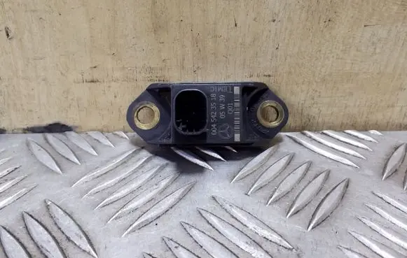 Mercedes-Benz CLS C219 Acceleration sensor 0045423518