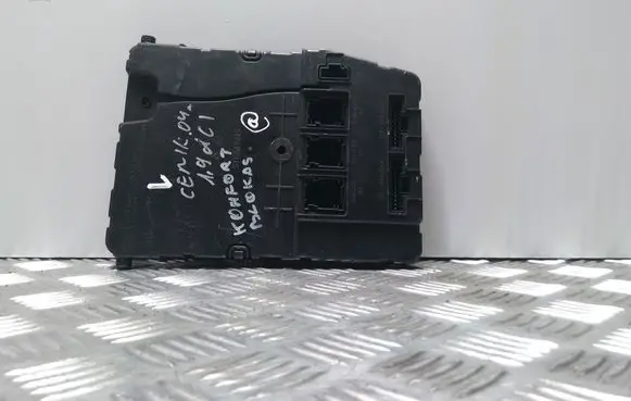 Renault Scenic II - Grand scenic II Comfort/convenience module 8200306434 S118400220C