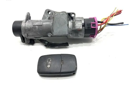 Audi A4 S4 B6 8E 8H Ignition lock 4B0905851C