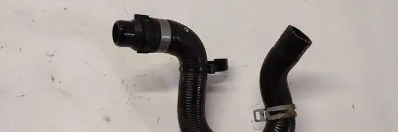 Volvo XC40 Engine coolant pipe/hose 32138267