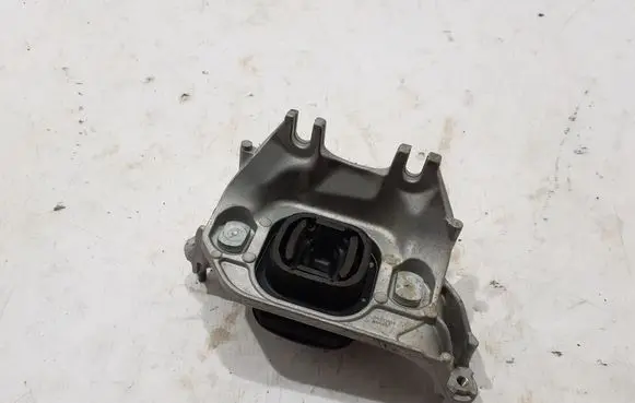 Dacia Duster Gearbox mount 112229217R