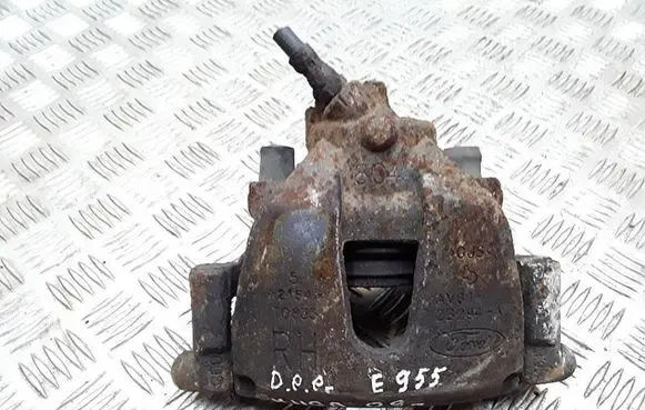 Ford Kuga I Front brake caliper