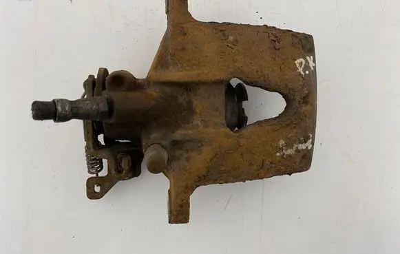 Ford Mondeo Mk III Rear brake caliper