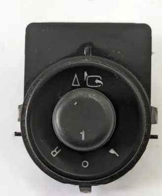 Opel Insignia A Wing mirror switch 13271833 211727 0211