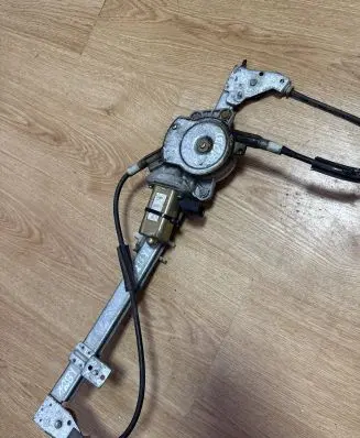 Fiat Punto (176) Front door window regulator with motor