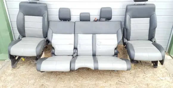 Seat set