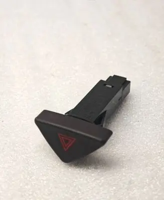 Volvo V70 Hazard light switch 9441045 02W472
