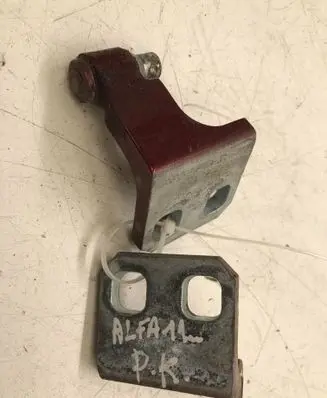 Alfa Romeo Giulietta Front door hinge set 